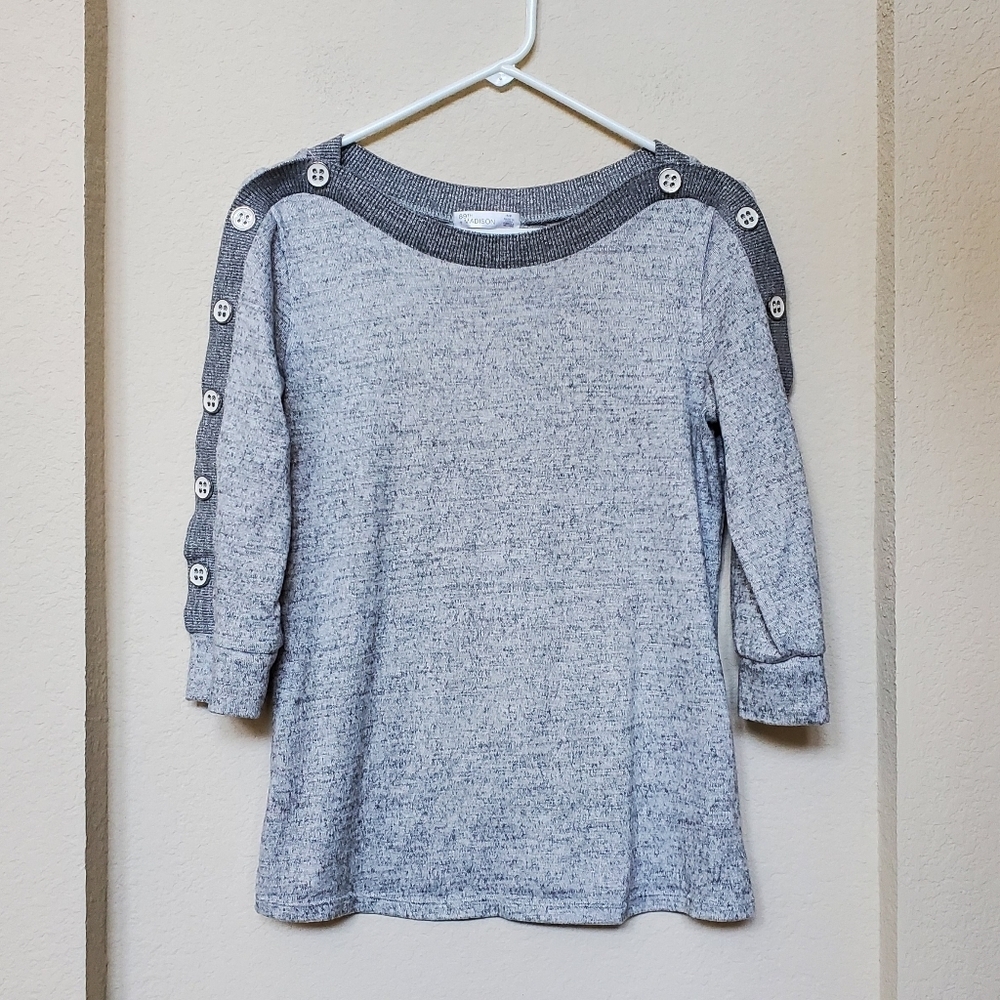 89th & Madison Gray Crew Neck Sweater. Size Small